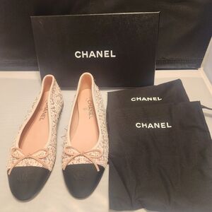 CHANEL Women's Tweed and Grosgrain Ballerina Flats - Pink and Black - BNIB